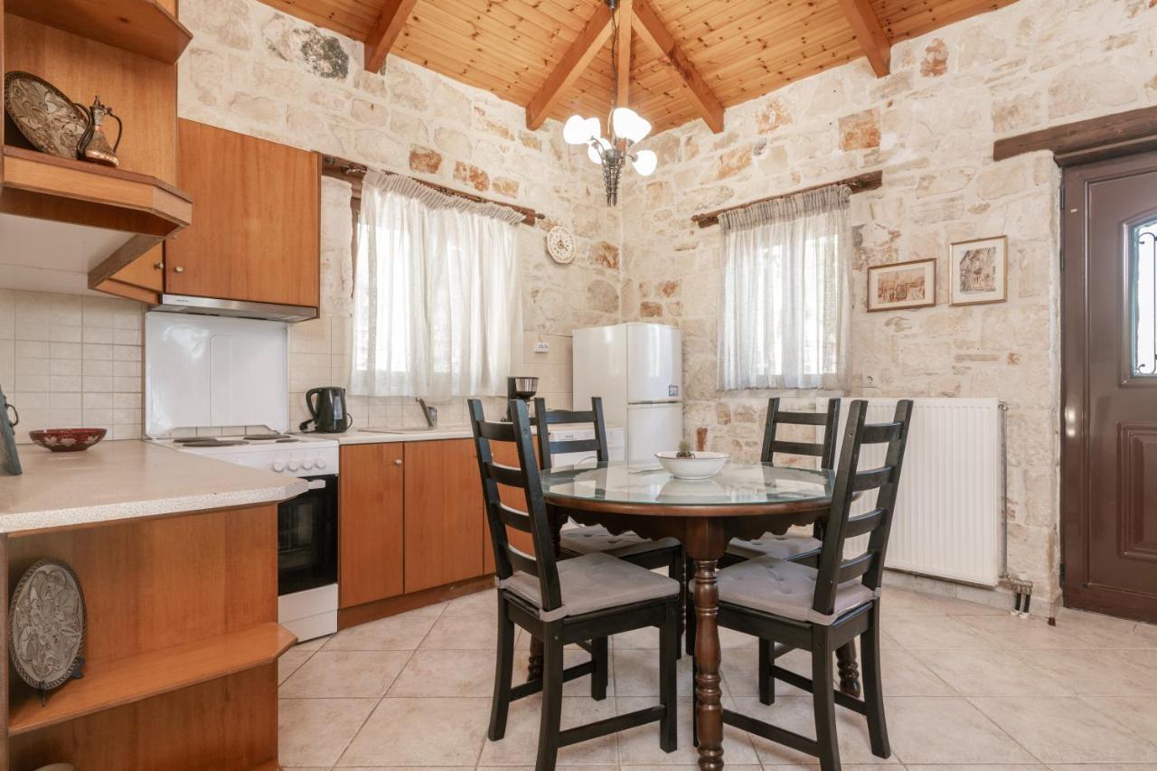 Vozas Villas - Traditional Houses With Great View تراغاكي المظهر الخارجي الصورة